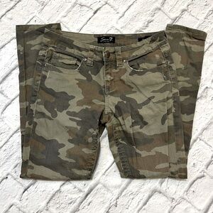 EUC! Seven7 Army Print Jeans Size 6